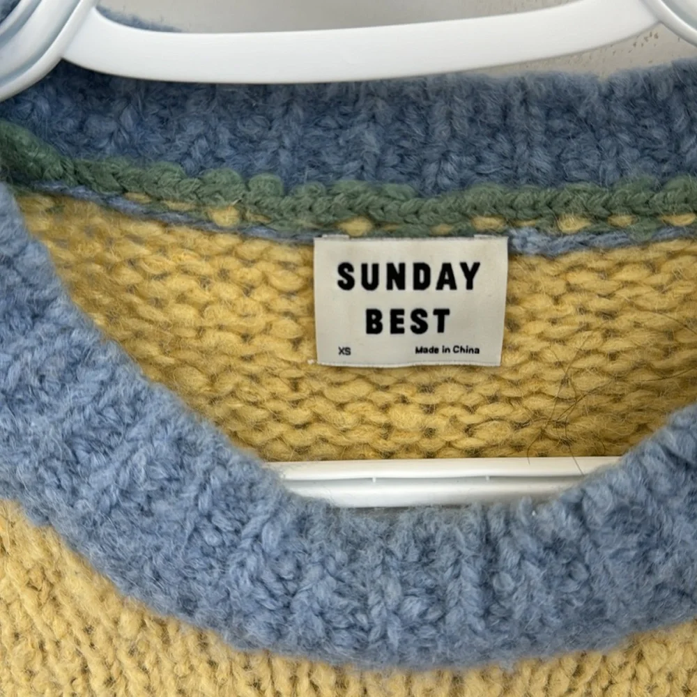 Aritzia Lennie Sweater - Picture 5 of 6